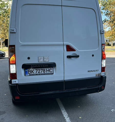 Белый Рено Мастер, объемом двигателя 2.3 л и пробегом 340 тыс. км за 14800 $, фото 35 на Automoto.ua