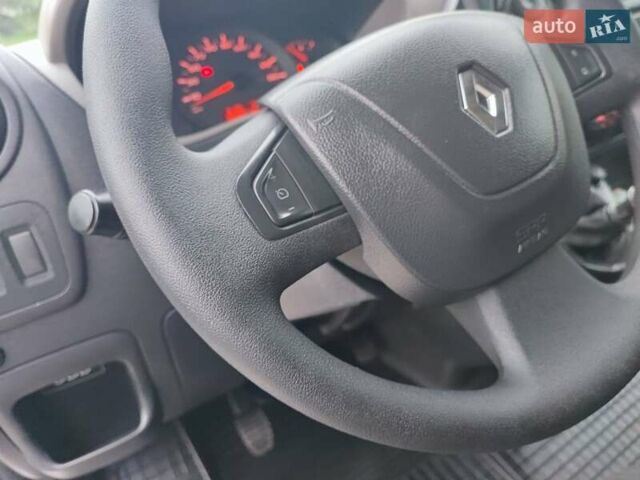 Белый Рено Мастер, объемом двигателя 2.3 л и пробегом 272 тыс. км за 18300 $, фото 45 на Automoto.ua