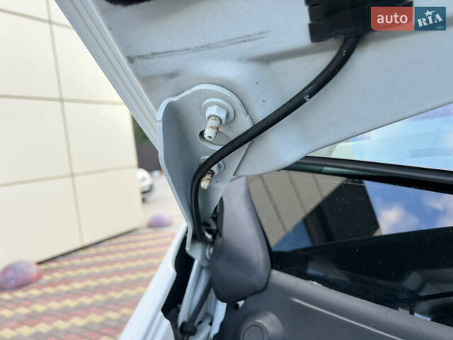 Белый Рено Мастер, объемом двигателя 2.3 л и пробегом 210 тыс. км за 17400 $, фото 58 на Automoto.ua