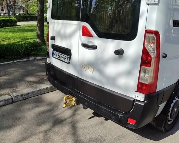 Белый Рено Мастер, объемом двигателя 2.3 л и пробегом 387 тыс. км за 14000 $, фото 4 на Automoto.ua