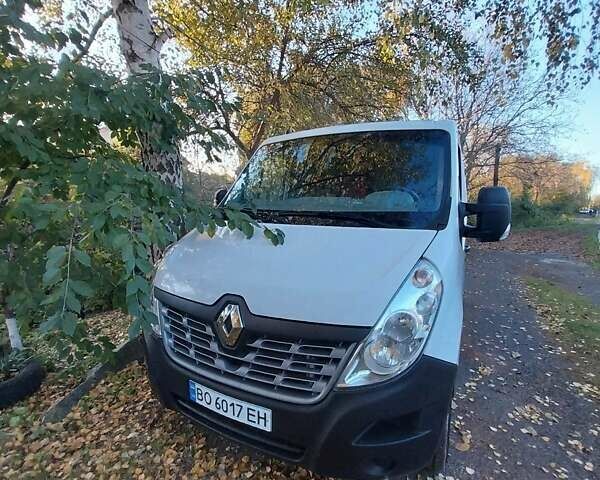 Белый Рено Мастер, объемом двигателя 2.3 л и пробегом 260 тыс. км за 12500 $, фото 7 на Automoto.ua