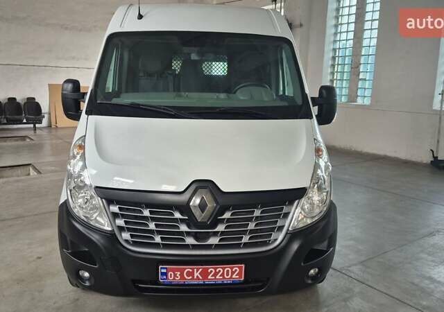 Белый Рено Мастер, объемом двигателя 2.3 л и пробегом 236 тыс. км за 15900 $, фото 3 на Automoto.ua
