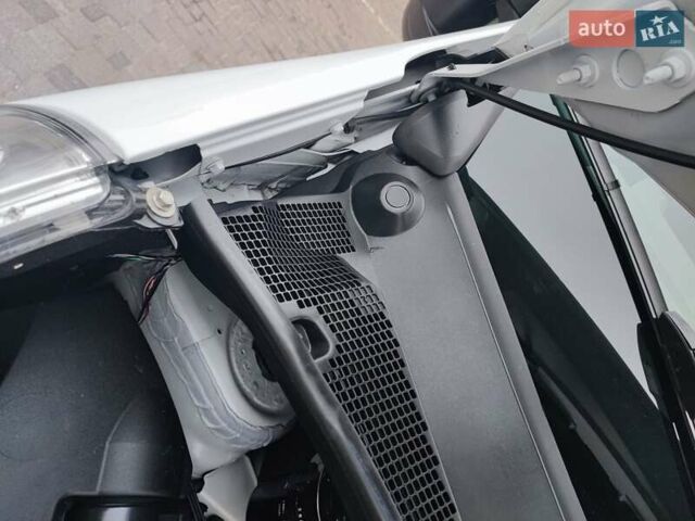 Белый Рено Мастер, объемом двигателя 2.3 л и пробегом 272 тыс. км за 18300 $, фото 85 на Automoto.ua