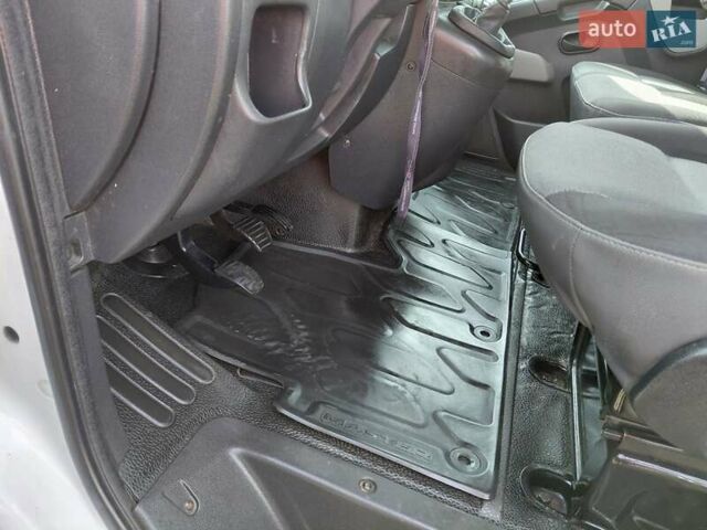 Рено Мастєр 2017 у Івано-Франківську на Automoto.ua Білий Рено Мастєр, об'ємом двигуна 2.3 л та пробігом 288 тис. км за 14200 $, фото 34 на Automoto.ua