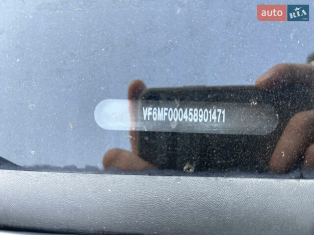 Белый Рено Мастер, объемом двигателя 2.3 л и пробегом 246 тыс. км за 17600 $, фото 30 на Automoto.ua