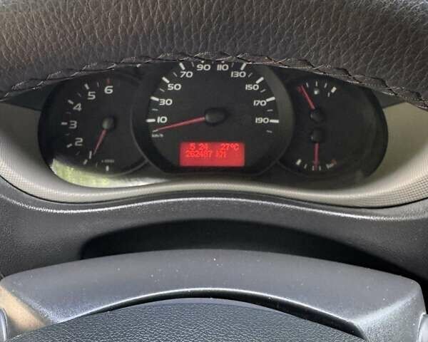 Белый Рено Мастер, объемом двигателя 2.3 л и пробегом 272 тыс. км за 13900 $, фото 22 на Automoto.ua