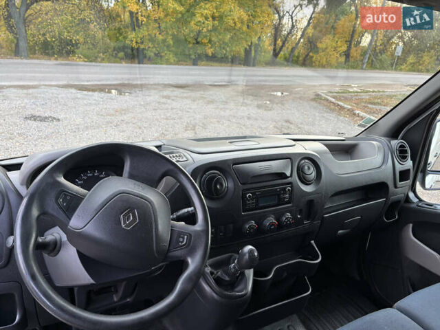 Білий Рено Мастєр, об'ємом двигуна 2.3 л та пробігом 201 тис. км за 15500 $, фото 30 на Automoto.ua