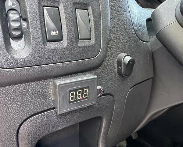 Белый Рено Мастер, объемом двигателя 2.3 л и пробегом 272 тыс. км за 13900 $, фото 21 на Automoto.ua