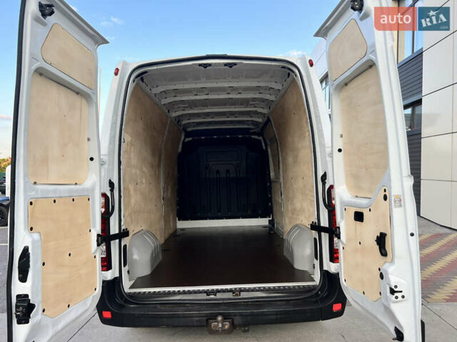 Белый Рено Мастер, объемом двигателя 2.3 л и пробегом 210 тыс. км за 17400 $, фото 44 на Automoto.ua