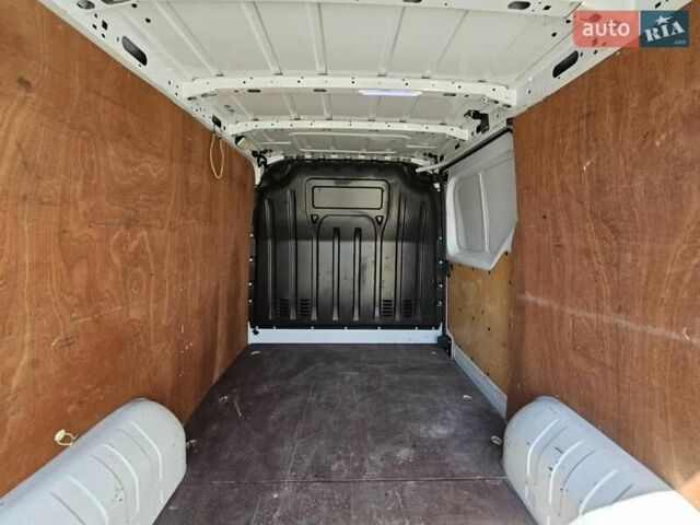 Білий Рено Мастєр, об'ємом двигуна 2.3 л та пробігом 187 тис. км за 15500 $, фото 18 на Automoto.ua