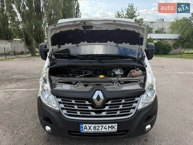 Белый Рено Мастер, объемом двигателя 2.3 л и пробегом 260 тыс. км за 15000 $, фото 16 на Automoto.ua