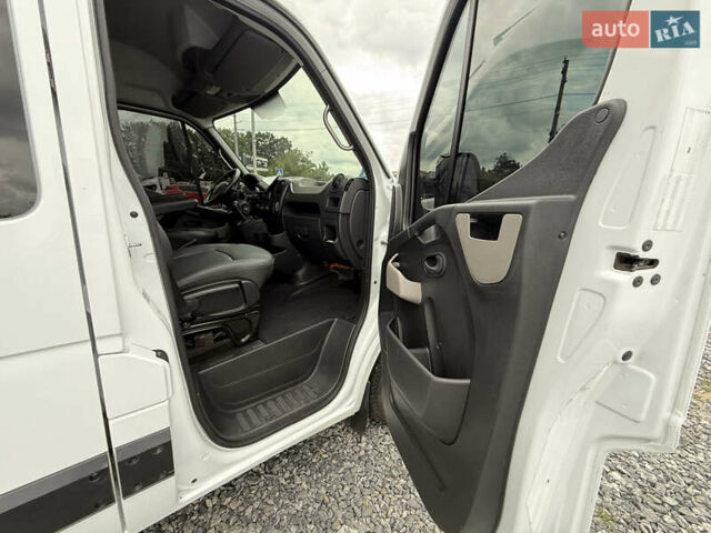 Білий Рено Мастєр, об'ємом двигуна 2.3 л та пробігом 260 тис. км за 19900 $, фото 17 на Automoto.ua