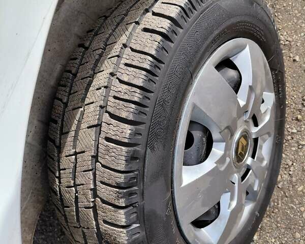 Рено Мастєр 2017 у Івано-Франківську на Automoto.ua Білий Рено Мастєр, об'ємом двигуна 2.3 л та пробігом 288 тис. км за 14200 $, фото 42 на Automoto.ua