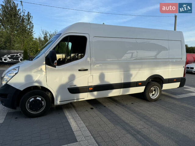 Белый Рено Мастер, объемом двигателя 2.3 л и пробегом 220 тыс. км за 22500 $, фото 2 на Automoto.ua