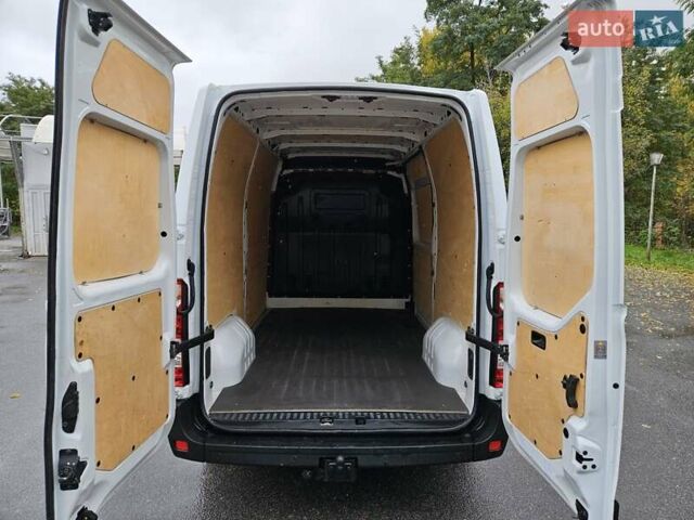 Белый Рено Мастер, объемом двигателя 2.3 л и пробегом 190 тыс. км за 15300 $, фото 38 на Automoto.ua