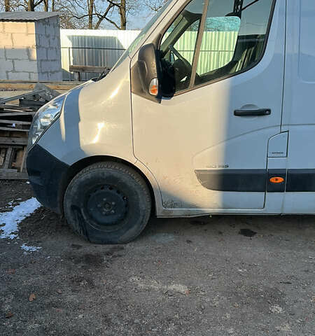 Белый Рено Мастер, объемом двигателя 2.3 л и пробегом 180 тыс. км за 16500 $, фото 1 на Automoto.ua
