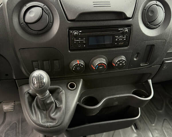 Рено Мастєр 2017 у Дрогобичі на Automoto.ua Білий Рено Мастєр, об'ємом двигуна 2.3 л та пробігом 220 тис. км за 16300 $, фото 24 на Automoto.ua