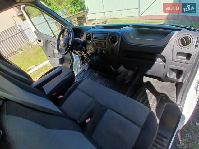 Белый Рено Мастер, объемом двигателя 2.3 л и пробегом 162 тыс. км за 17500 $, фото 9 на Automoto.ua