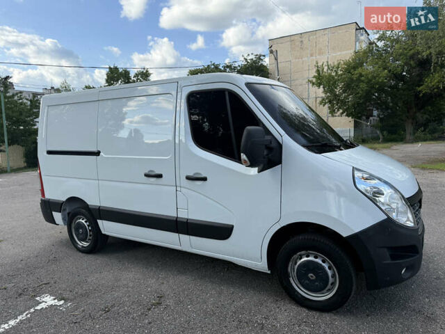 Белый Рено Мастер, объемом двигателя 2.3 л и пробегом 260 тыс. км за 15000 $, фото 5 на Automoto.ua