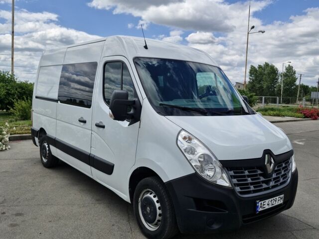 Белый Рено Мастер, объемом двигателя 2.3 л и пробегом 257 тыс. км за 15800 $, фото 2 на Automoto.ua
