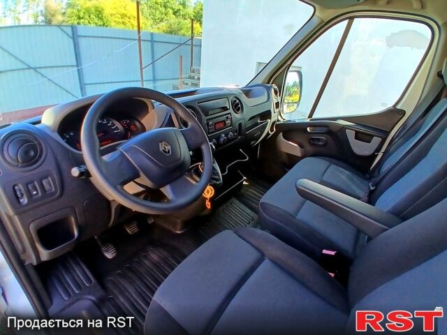 Белый Рено Мастер, объемом двигателя 2.3 л и пробегом 162 тыс. км за 17200 $, фото 6 на Automoto.ua