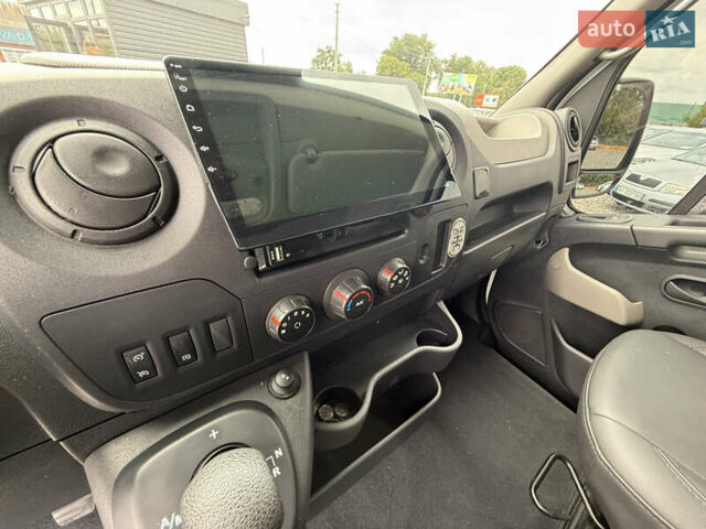 Білий Рено Мастєр, об'ємом двигуна 2.3 л та пробігом 260 тис. км за 19900 $, фото 15 на Automoto.ua