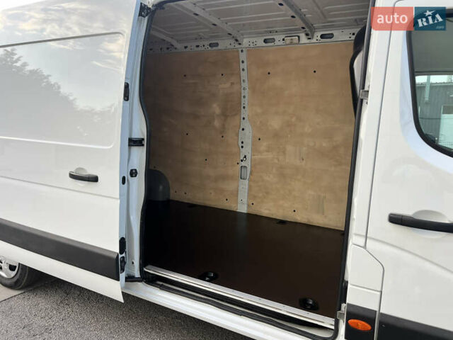 Белый Рено Мастер, объемом двигателя 2.3 л и пробегом 210 тыс. км за 17400 $, фото 41 на Automoto.ua