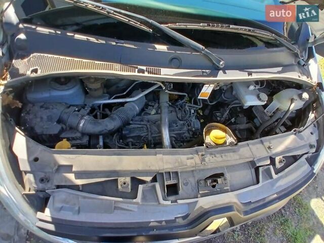 Белый Рено Мастер, объемом двигателя 2.3 л и пробегом 162 тыс. км за 17500 $, фото 25 на Automoto.ua
