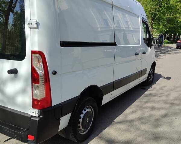 Белый Рено Мастер, объемом двигателя 2.3 л и пробегом 387 тыс. км за 14000 $, фото 2 на Automoto.ua
