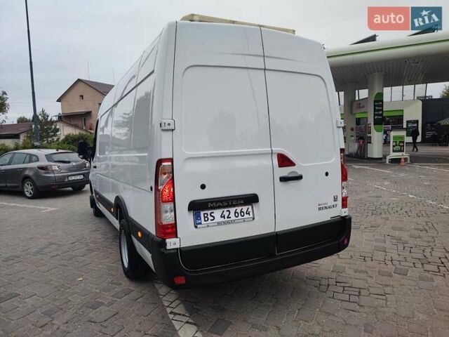 Белый Рено Мастер, объемом двигателя 2.3 л и пробегом 272 тыс. км за 18300 $, фото 12 на Automoto.ua