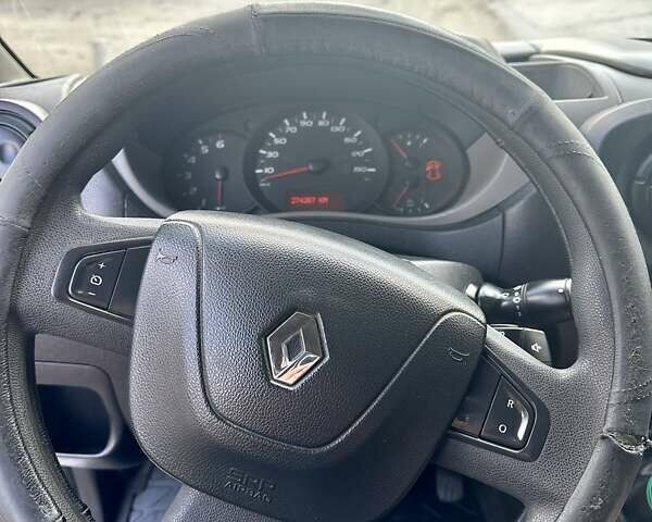Белый Рено Мастер, объемом двигателя 2.3 л и пробегом 320 тыс. км за 15100 $, фото 11 на Automoto.ua