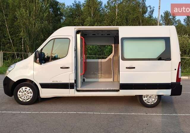 Білий Рено Мастєр, об'ємом двигуна 2.3 л та пробігом 212 тис. км за 14950 $, фото 5 на Automoto.ua