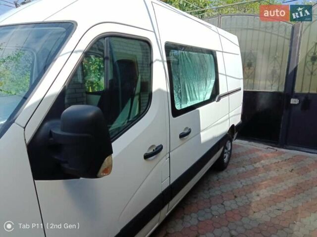 Белый Рено Мастер, объемом двигателя 2.5 л и пробегом 185 тыс. км за 14200 $, фото 6 на Automoto.ua