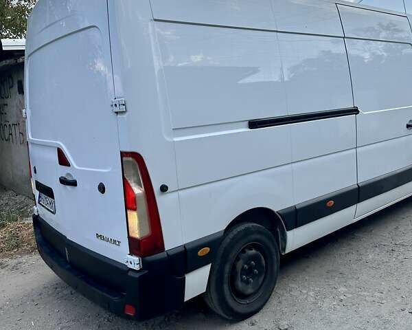 Белый Рено Мастер, объемом двигателя 2.3 л и пробегом 320 тыс. км за 15100 $, фото 5 на Automoto.ua