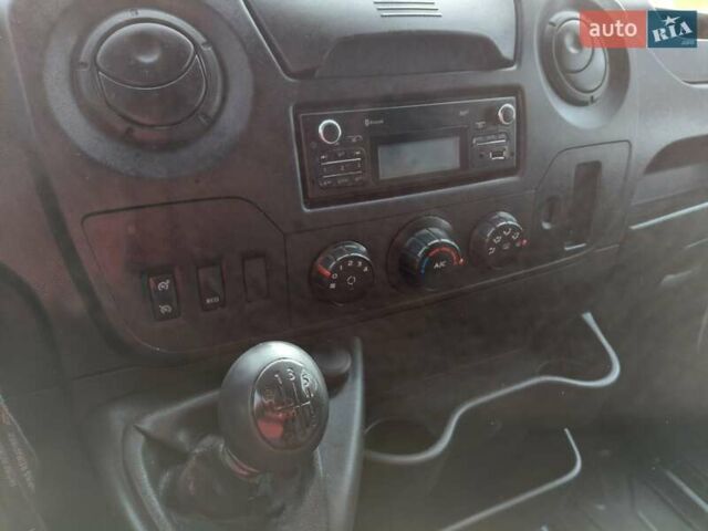 Рено Мастєр 2017 у Івано-Франківську на Automoto.ua Білий Рено Мастєр, об'ємом двигуна 2.3 л та пробігом 288 тис. км за 14200 $, фото 29 на Automoto.ua