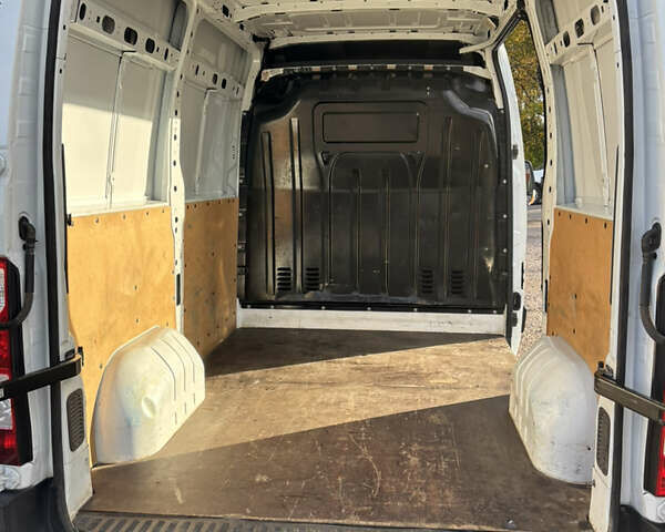 Білий Рено Мастєр, об'ємом двигуна 2.3 л та пробігом 201 тис. км за 15500 $, фото 8 на Automoto.ua