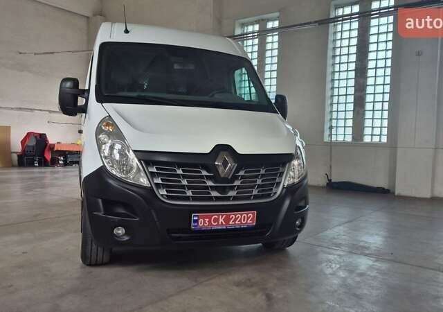 Белый Рено Мастер, объемом двигателя 2.3 л и пробегом 236 тыс. км за 15900 $, фото 1 на Automoto.ua