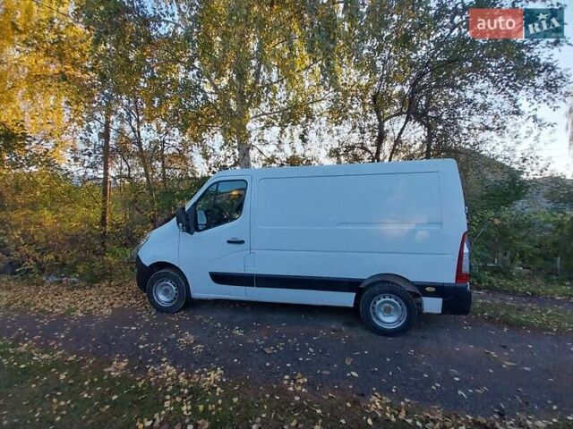 Белый Рено Мастер, объемом двигателя 2.3 л и пробегом 260 тыс. км за 12500 $, фото 5 на Automoto.ua