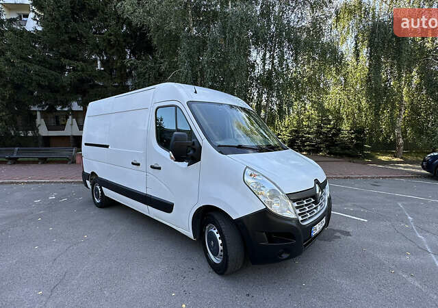 Белый Рено Мастер, объемом двигателя 2.3 л и пробегом 340 тыс. км за 14800 $, фото 3 на Automoto.ua
