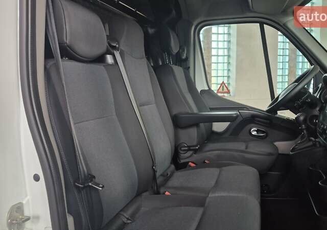 Белый Рено Мастер, объемом двигателя 2.3 л и пробегом 236 тыс. км за 15900 $, фото 31 на Automoto.ua