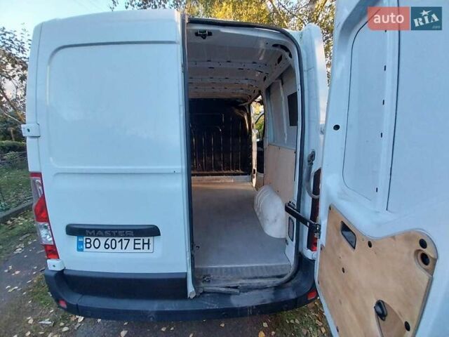 Белый Рено Мастер, объемом двигателя 2.3 л и пробегом 260 тыс. км за 12500 $, фото 13 на Automoto.ua