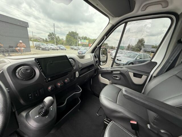 Белый Рено Мастер, объемом двигателя 2.3 л и пробегом 260 тыс. км за 21500 $, фото 12 на Automoto.ua