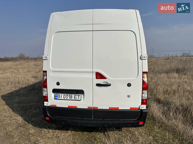 Белый Рено Мастер, объемом двигателя 2.3 л и пробегом 246 тыс. км за 17600 $, фото 5 на Automoto.ua