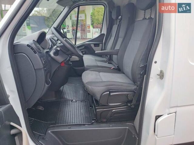 Белый Рено Мастер, объемом двигателя 2.3 л и пробегом 272 тыс. км за 18300 $, фото 35 на Automoto.ua