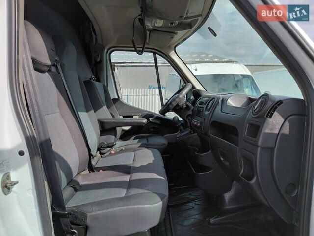 Рено Мастєр 2017 у Івано-Франківську на Automoto.ua Білий Рено Мастєр, об'ємом двигуна 2.3 л та пробігом 288 тис. км за 14200 $, фото 16 на Automoto.ua