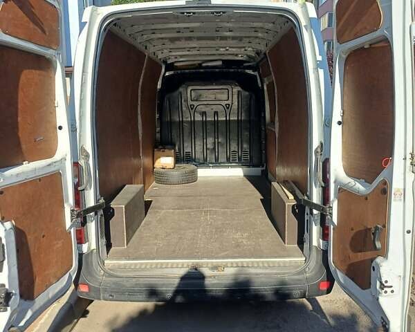 Белый Рено Мастер, объемом двигателя 2.3 л и пробегом 188 тыс. км за 16900 $, фото 26 на Automoto.ua