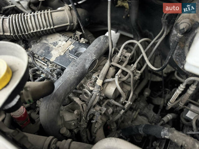 Білий Рено Мастєр, об'ємом двигуна 2.3 л та пробігом 80 тис. км за 17500 $, фото 34 на Automoto.ua