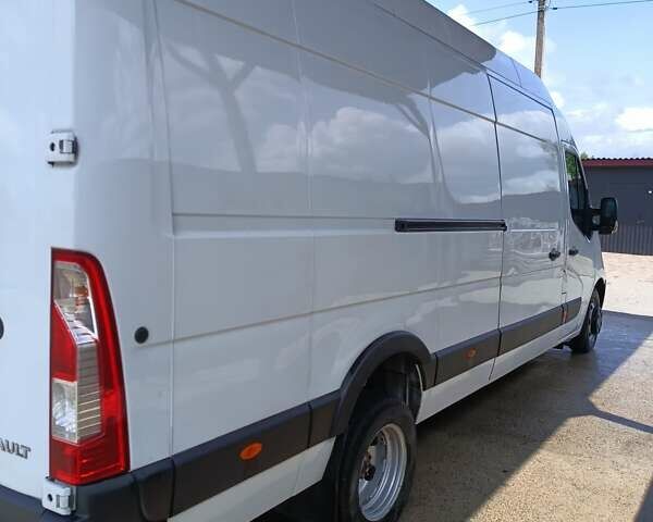 Белый Рено Мастер, объемом двигателя 2.3 л и пробегом 450 тыс. км за 17200 $, фото 3 на Automoto.ua