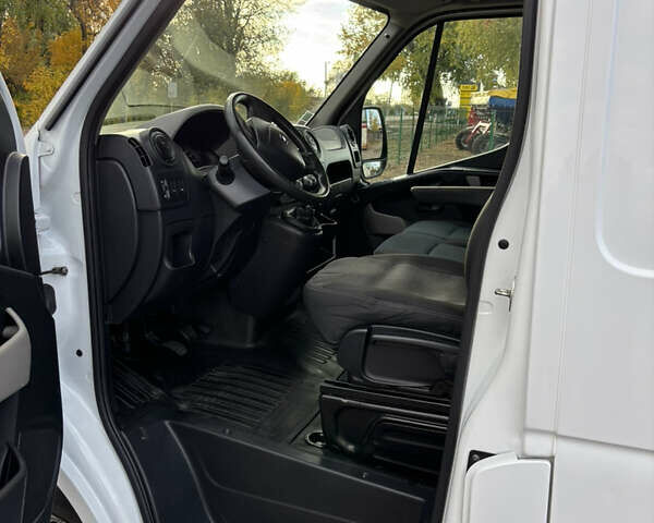 Білий Рено Мастєр, об'ємом двигуна 2.3 л та пробігом 201 тис. км за 15500 $, фото 27 на Automoto.ua