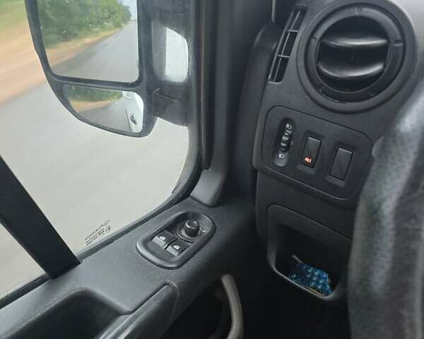 Білий Рено Мастєр, об'ємом двигуна 2.3 л та пробігом 291 тис. км за 15100 $, фото 15 на Automoto.ua